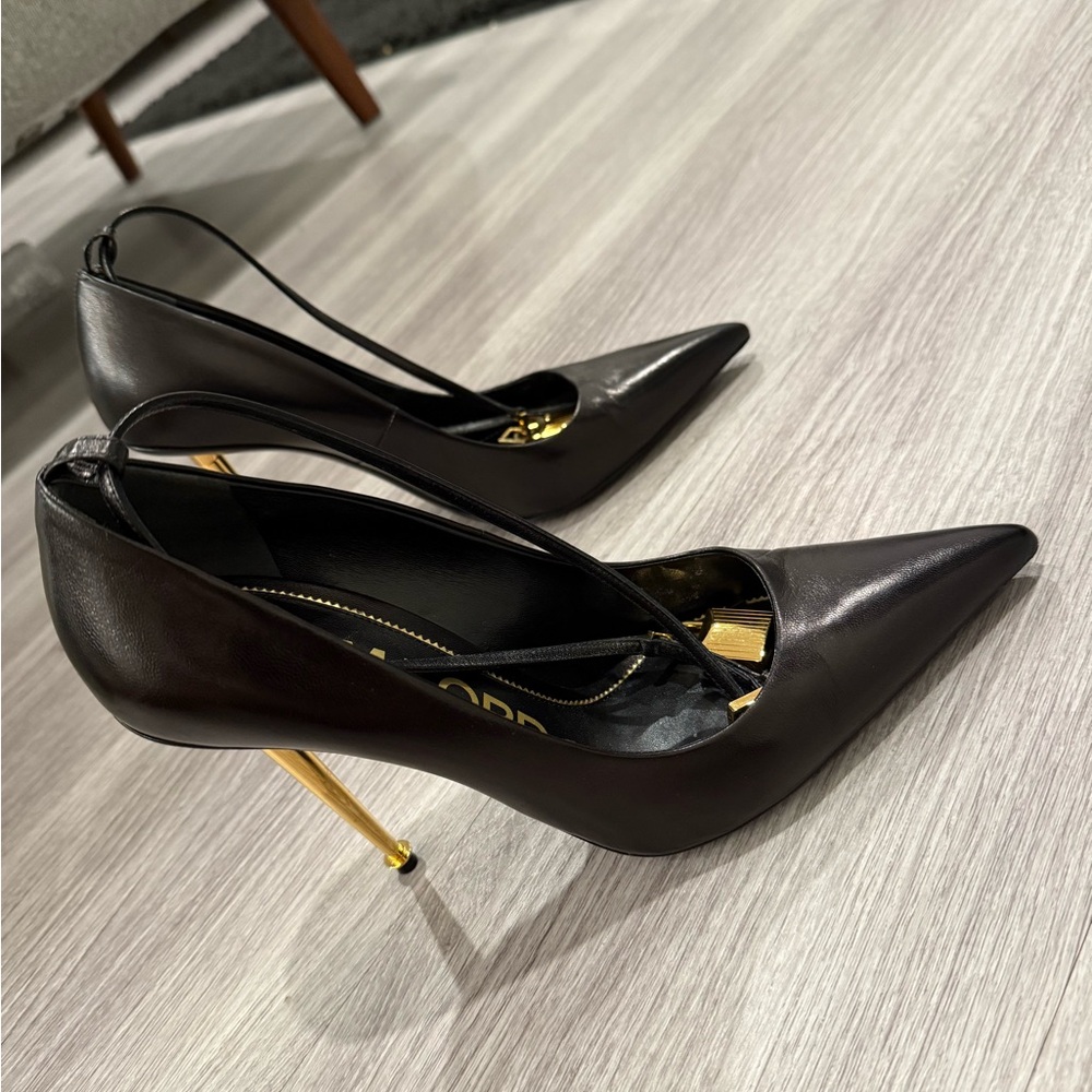 Authentic TOM FORD LOCK PUMP